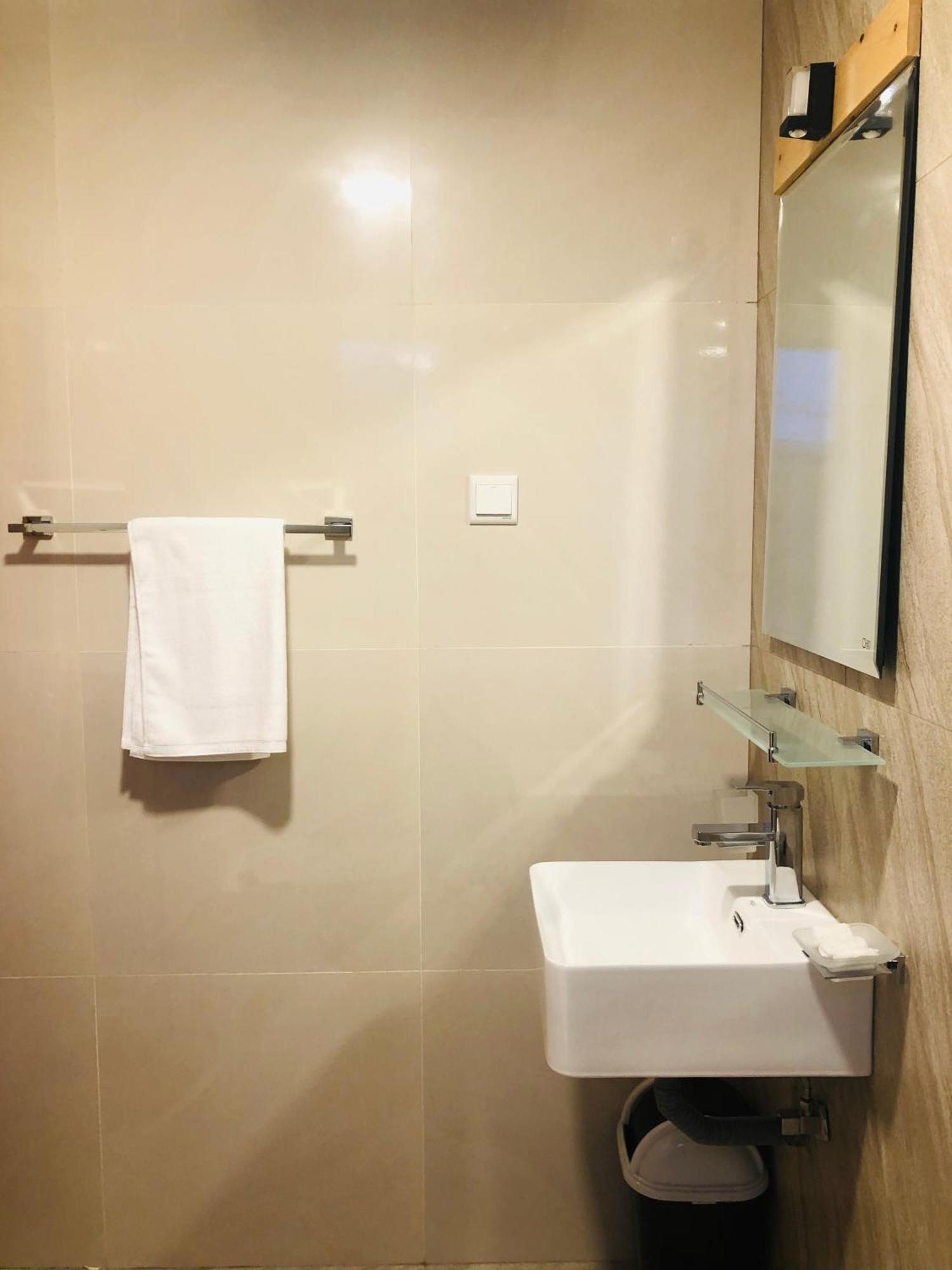 R21 Nuwara Eliya Hotel Eksteriør billede