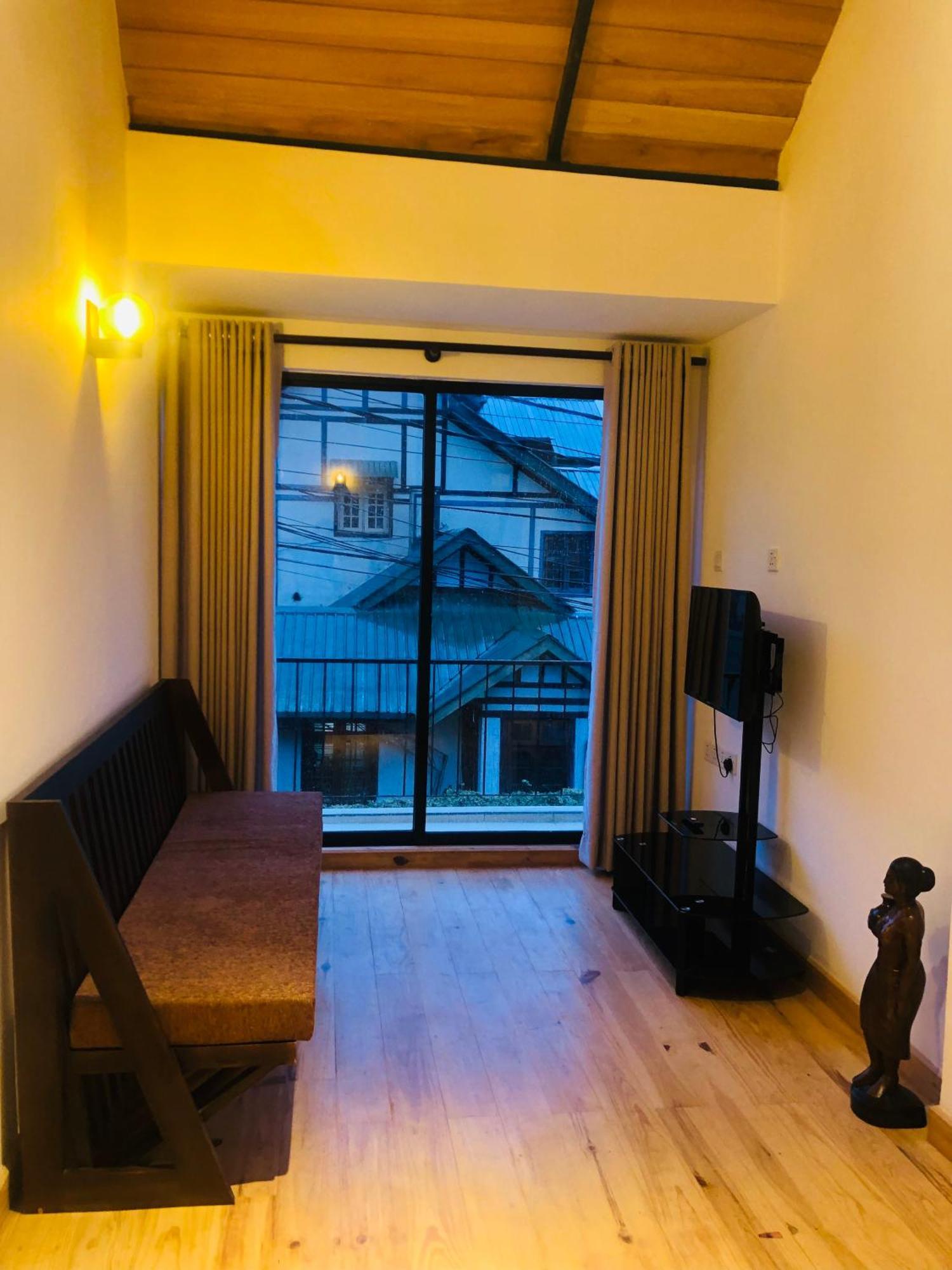 R21 Nuwara Eliya Hotel Eksteriør billede