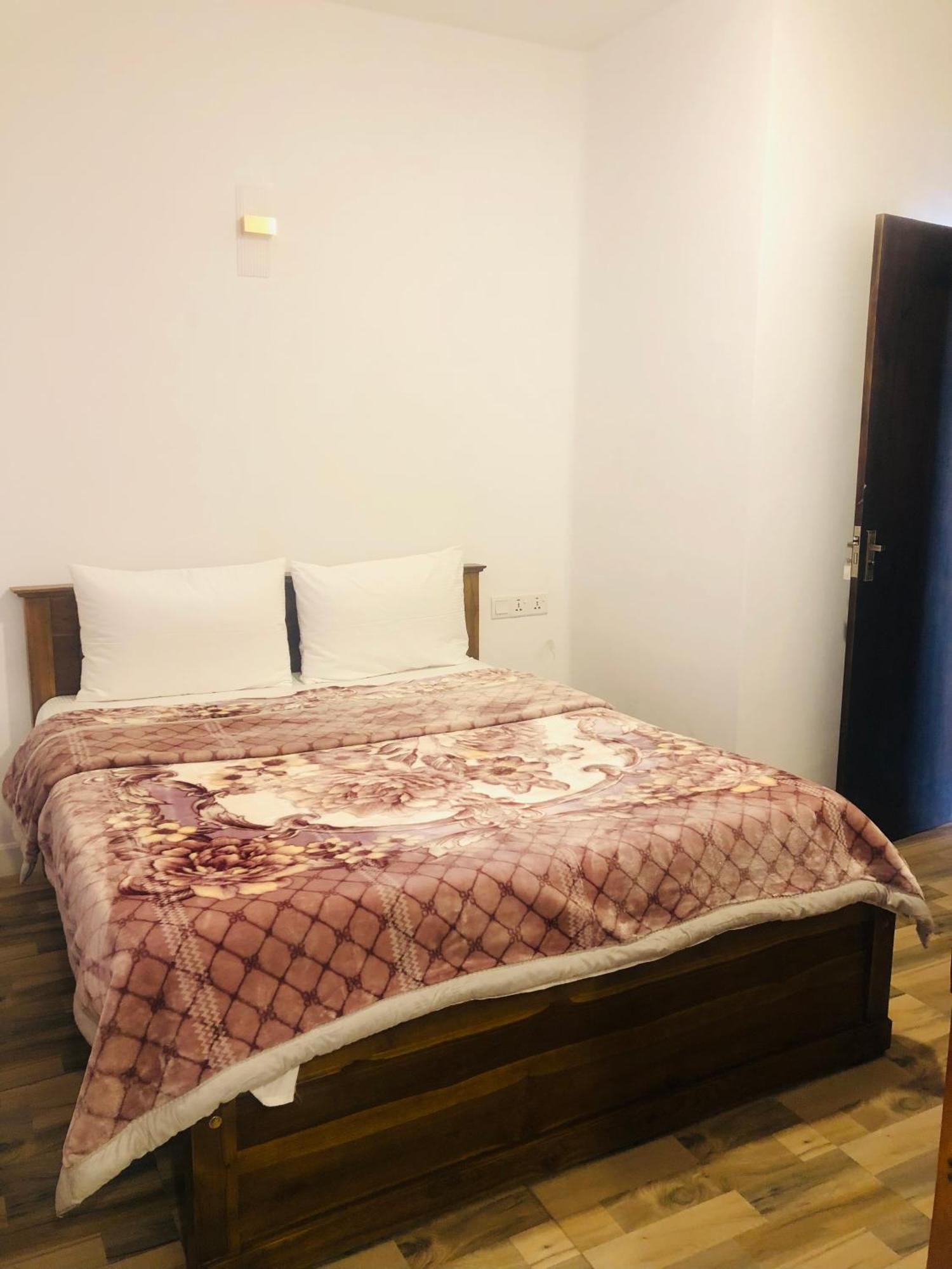R21 Nuwara Eliya Hotel Eksteriør billede